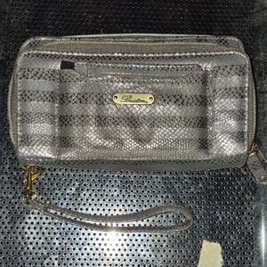 NWOT Buxton Metallic Silver Wristlet